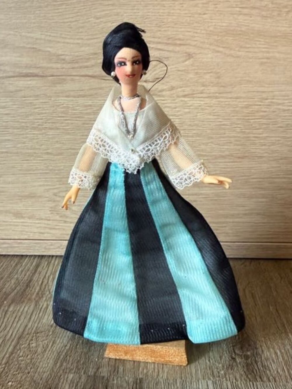 Vintage Lina Vizcarra Oandasan Collectible Doll in Embellished Dress